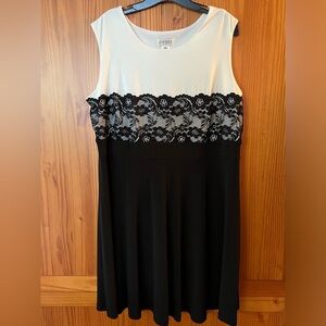 Enfocus Women’s Lace Accent Dress